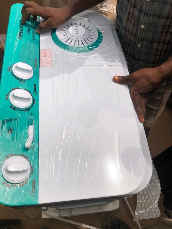 Hisense 7.5 KG semi automatic top load watching machine - Image 2