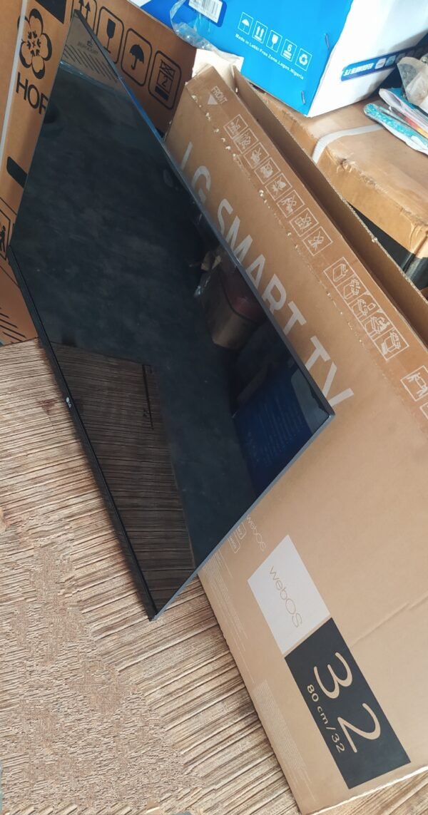 LG 32inches smart TV with Bluetooth connectivity - Image 2